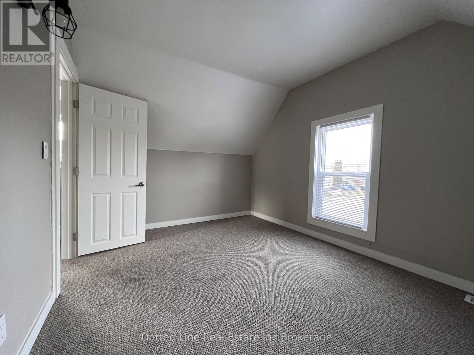 19 WOLF STREET - 18