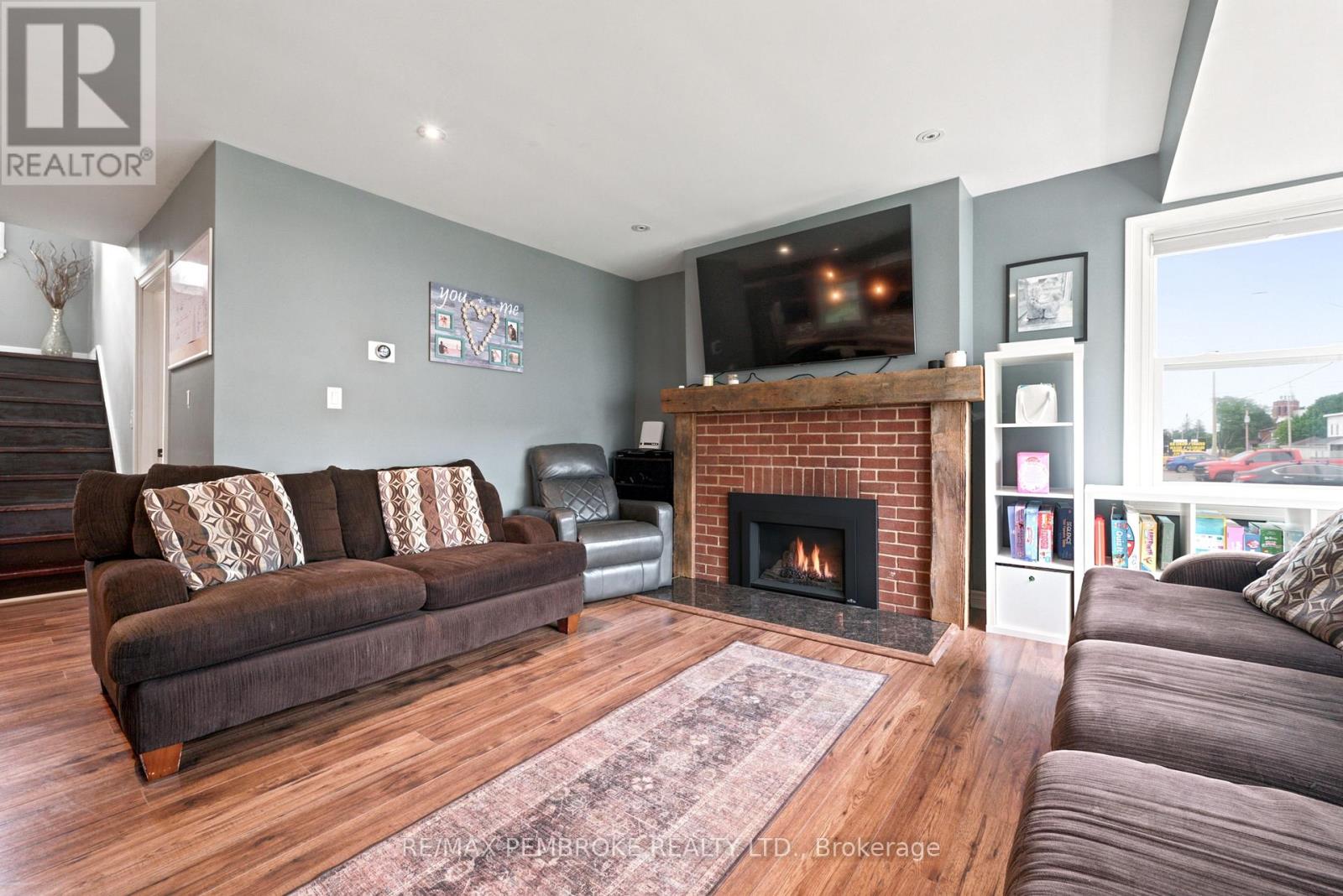 739 FRONT STREET - 12