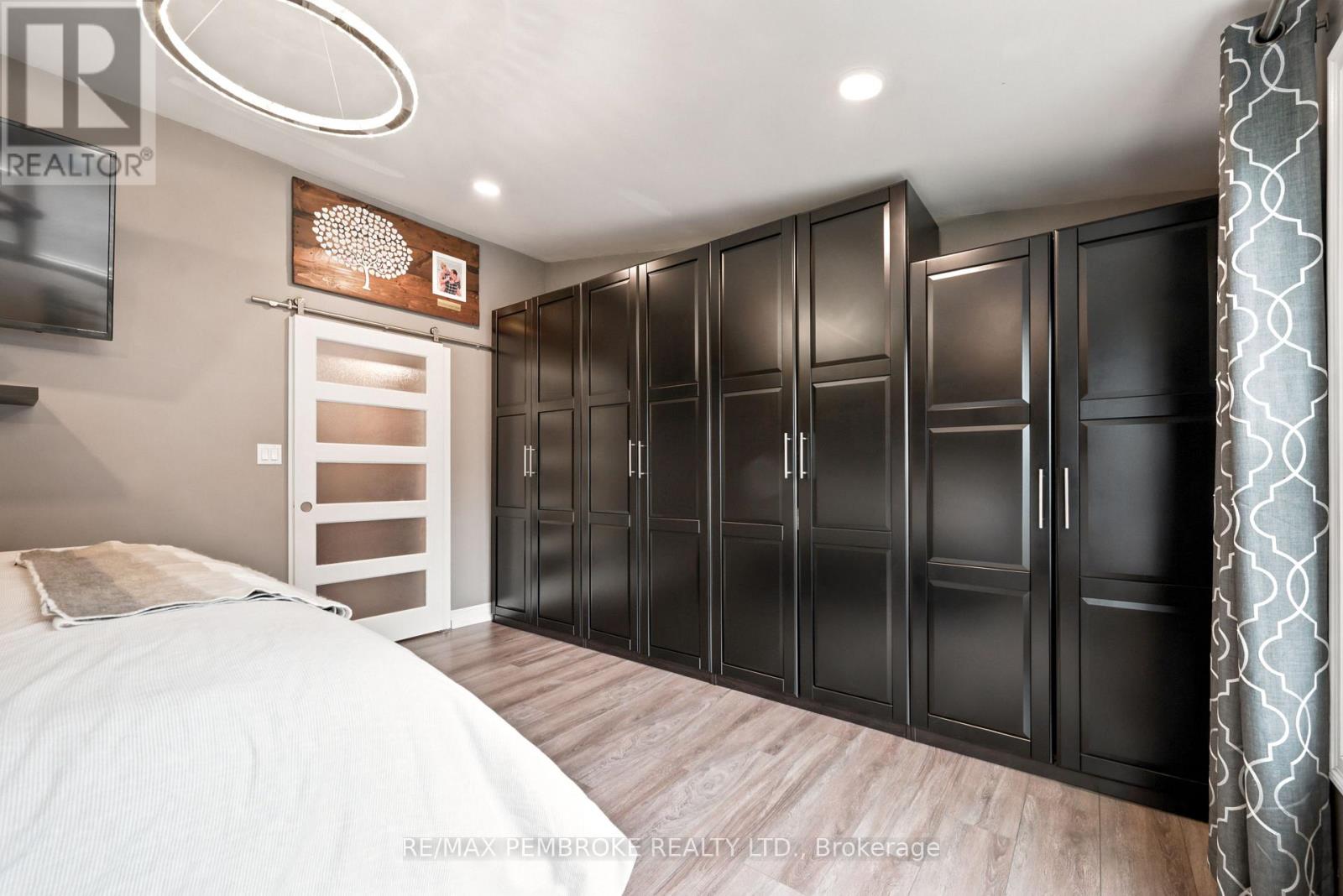 739 FRONT STREET - 16