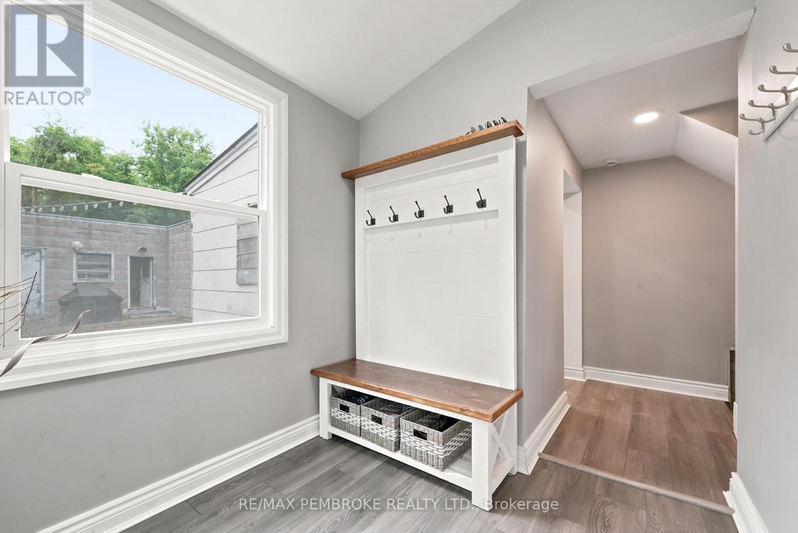 739 FRONT STREET - 18