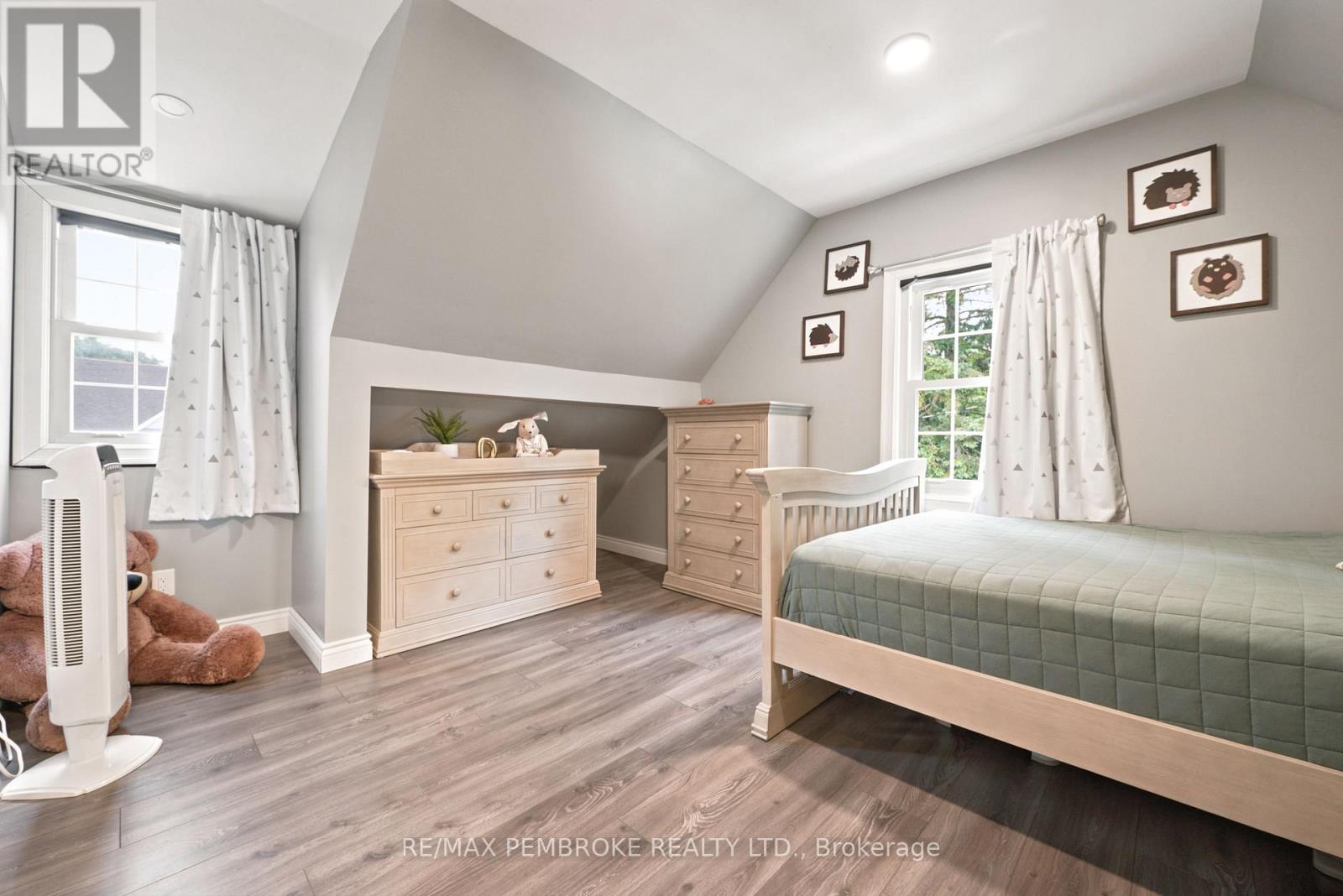 739 FRONT STREET - 22