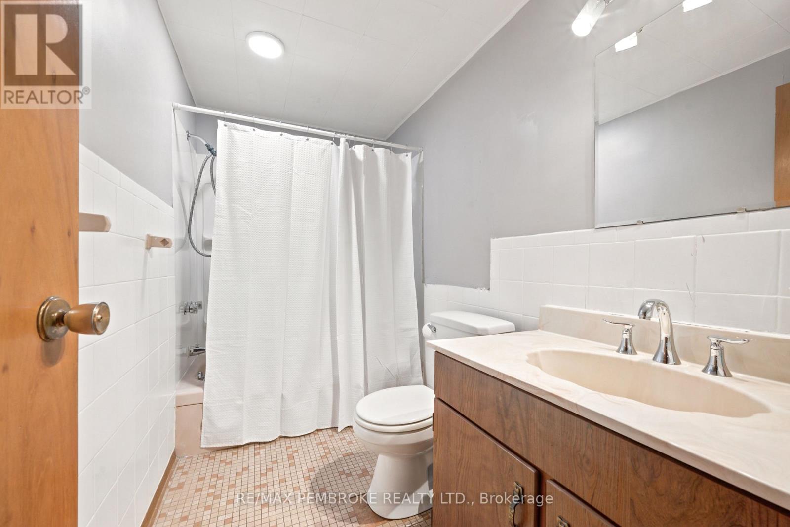 739 FRONT STREET - 27