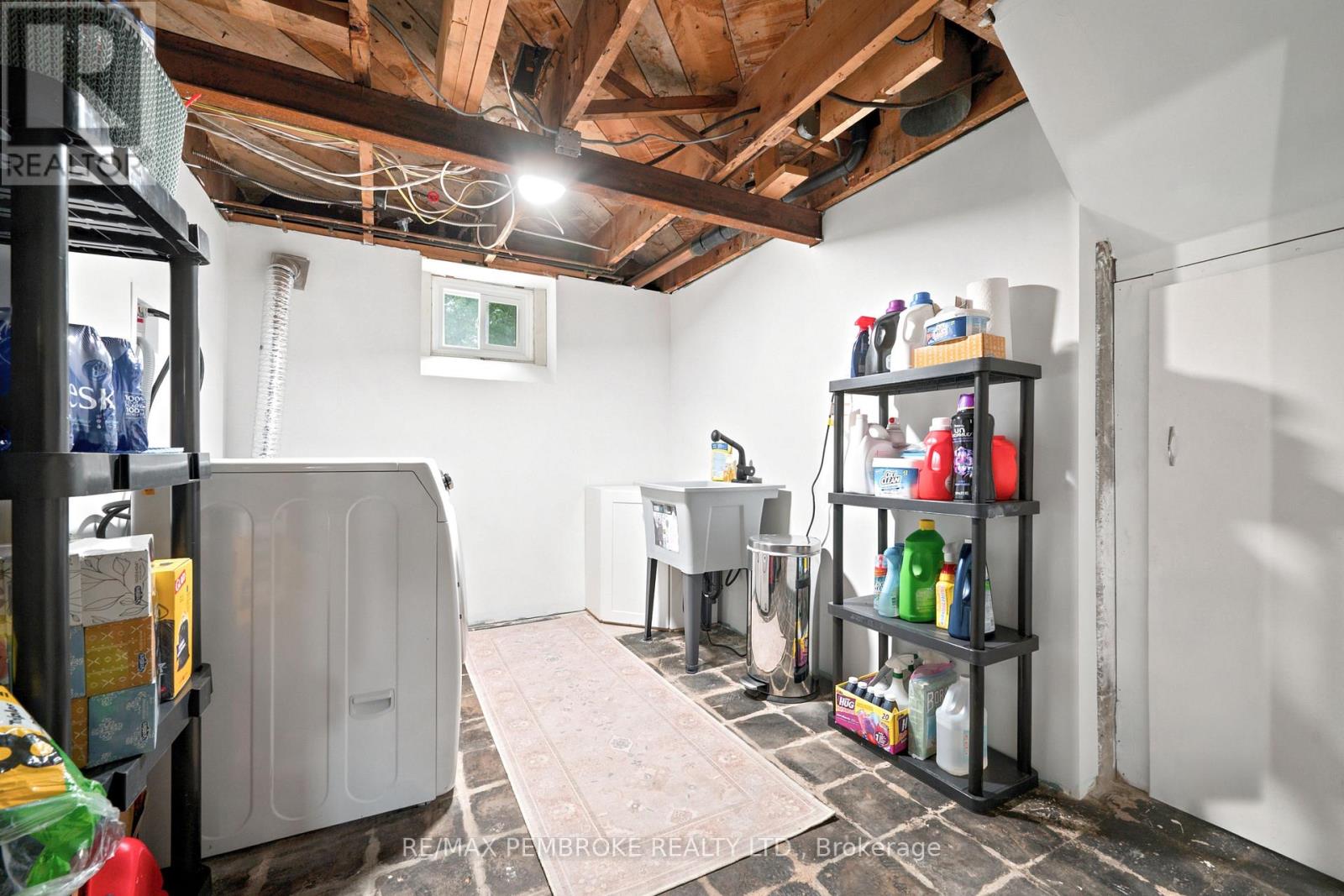 739 FRONT STREET - 29