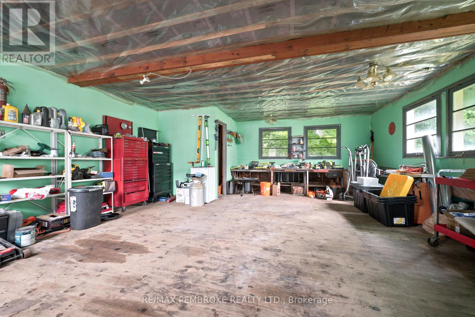 739 FRONT STREET - 33