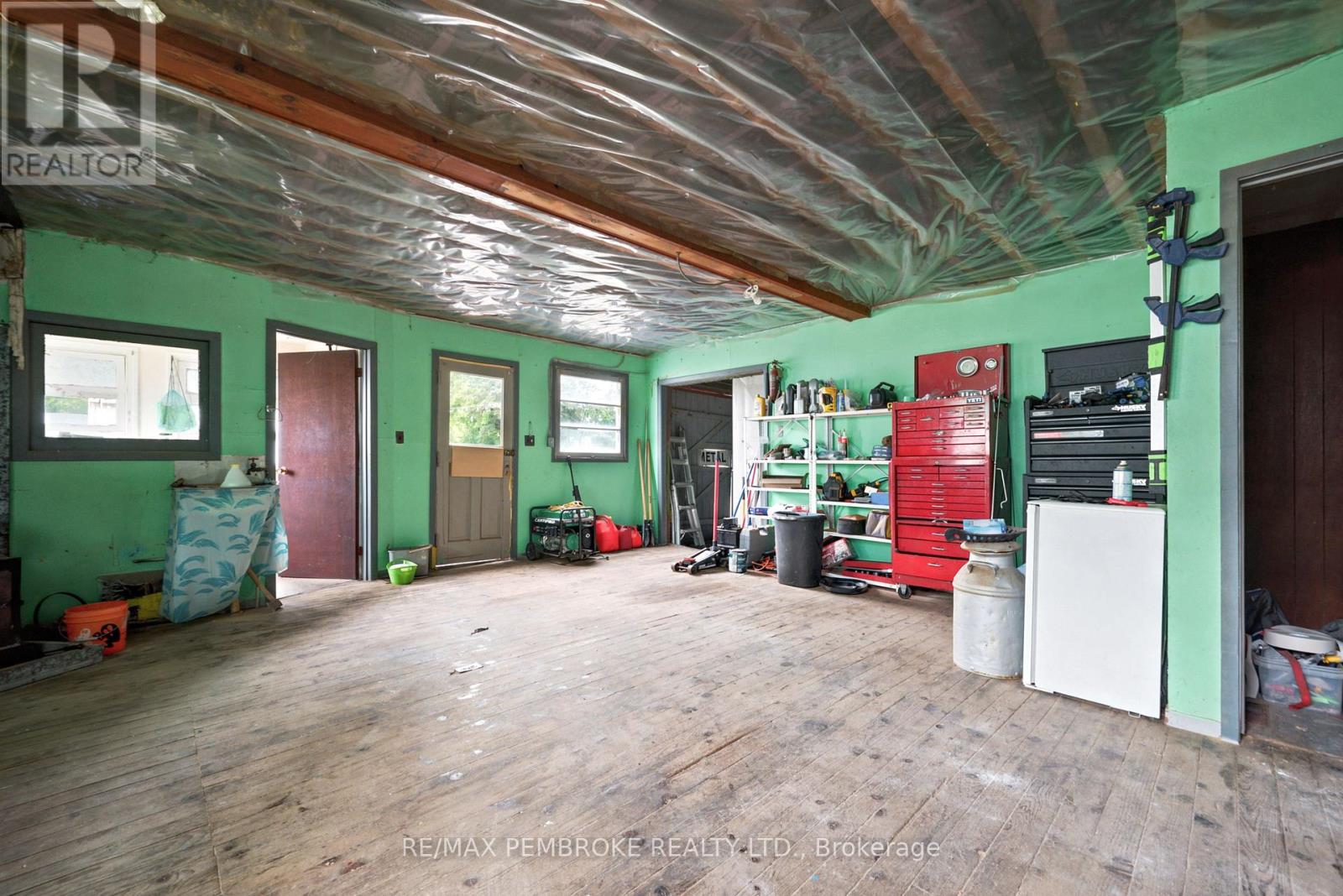 739 FRONT STREET - 34