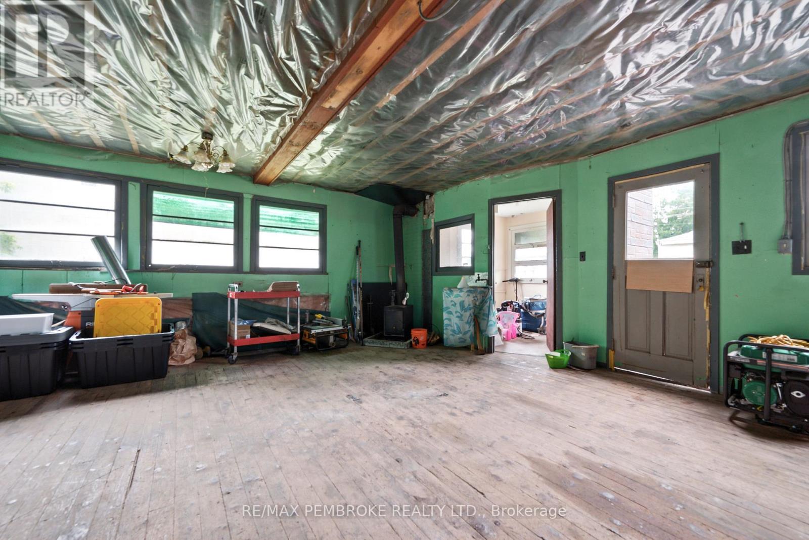739 FRONT STREET - 35