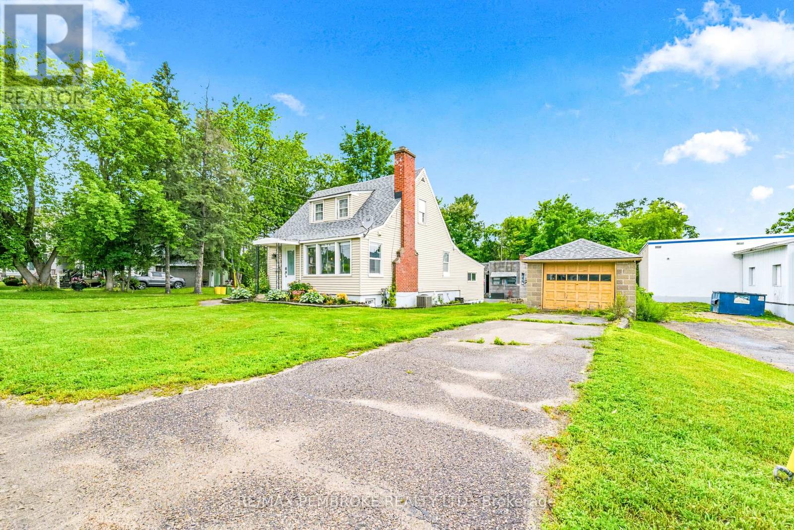739 FRONT STREET - 43