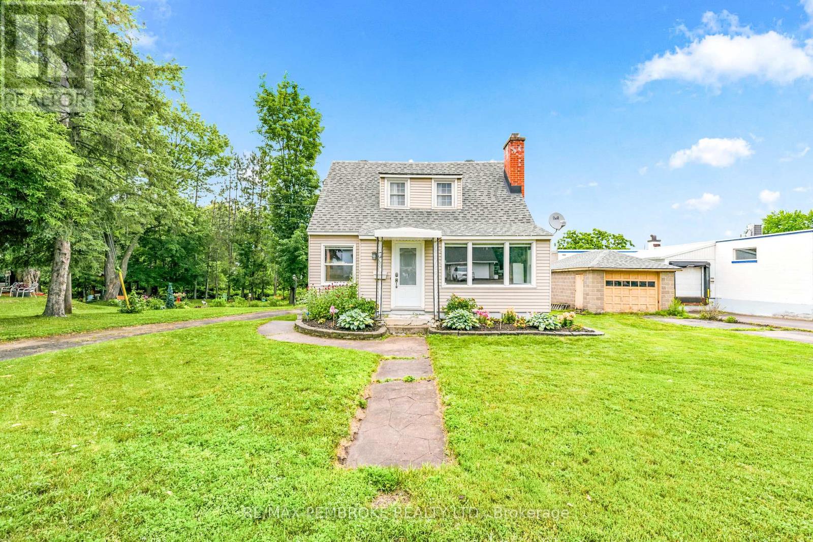 739 FRONT STREET - 44