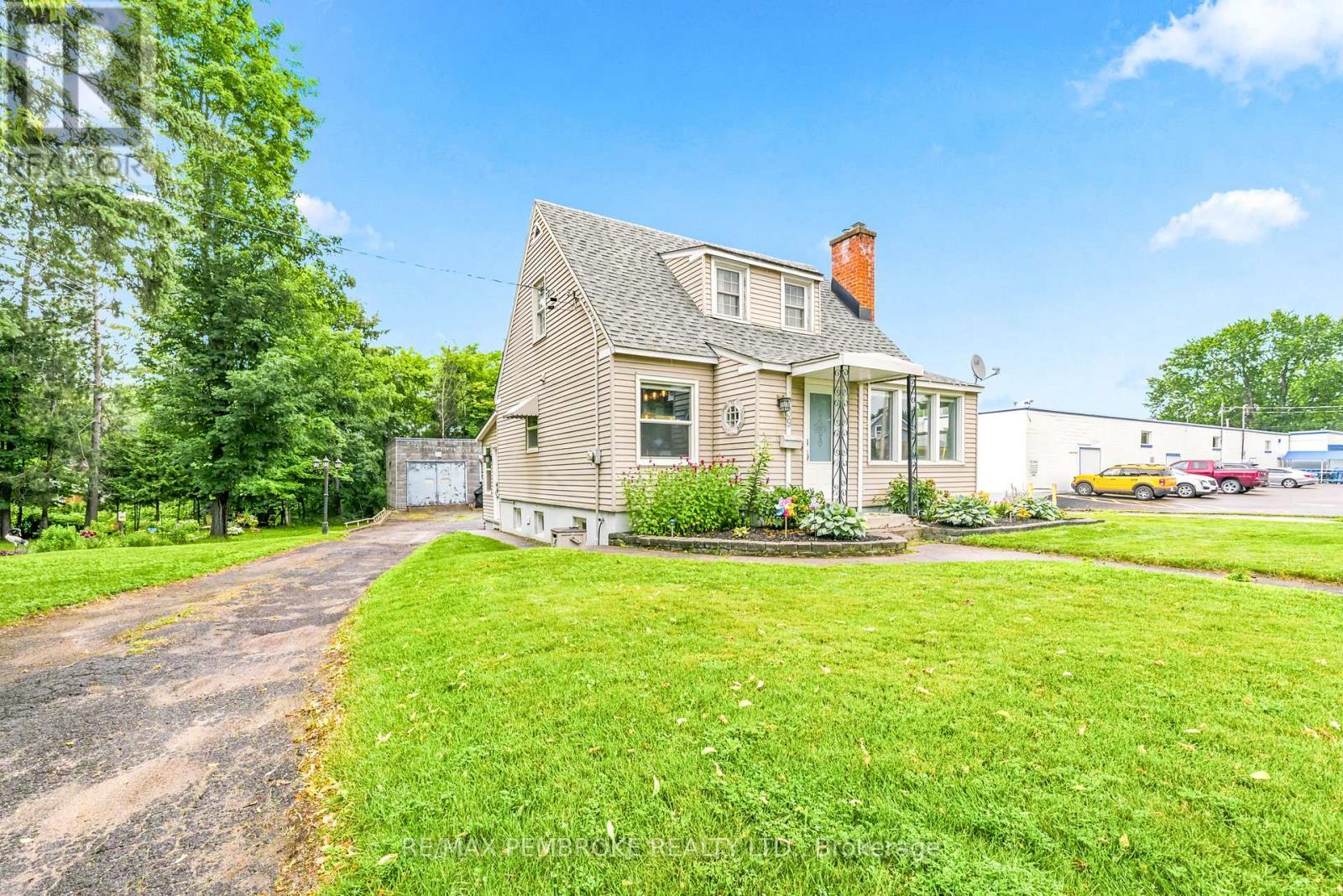 739 FRONT STREET - 46