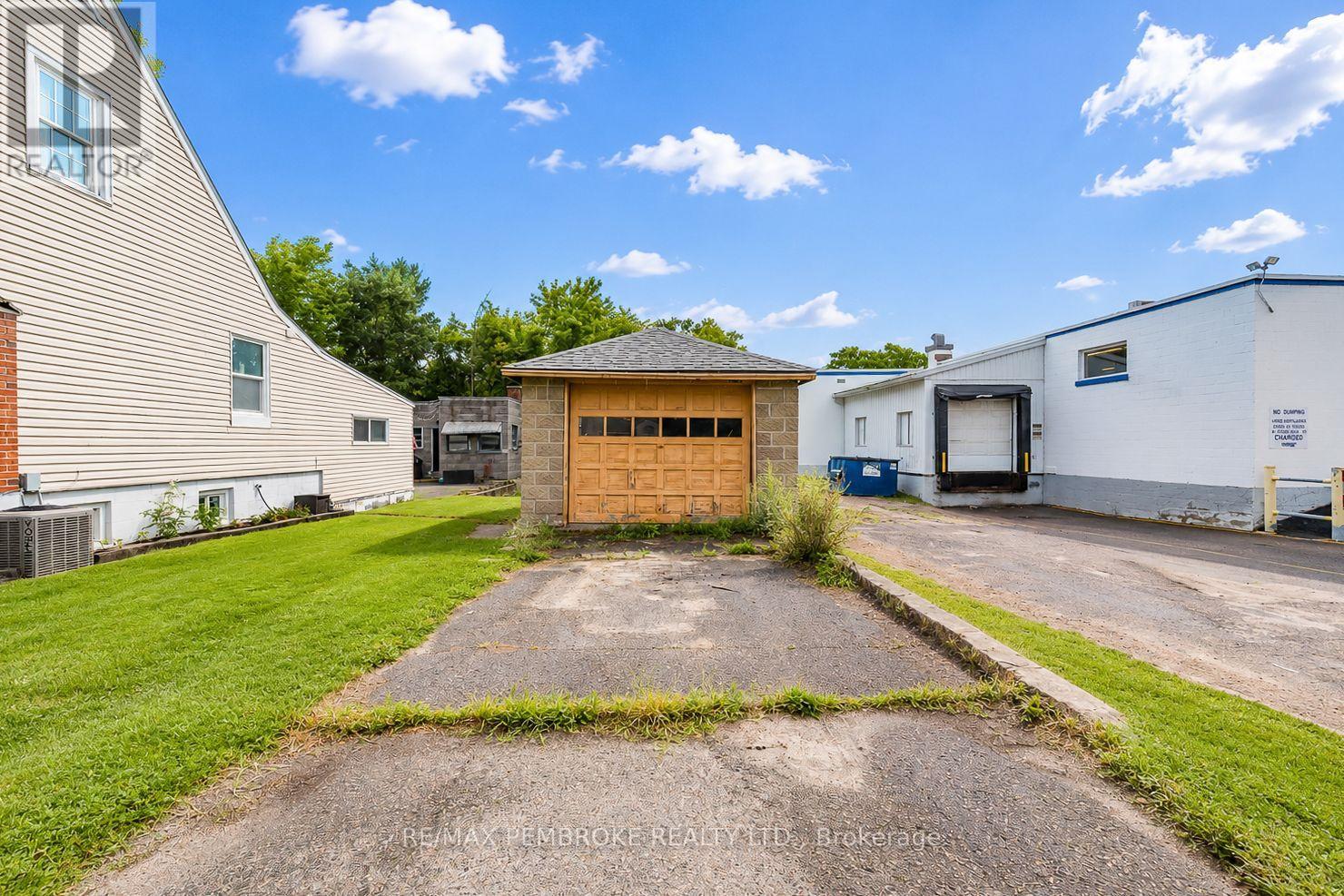 739 FRONT STREET - 48