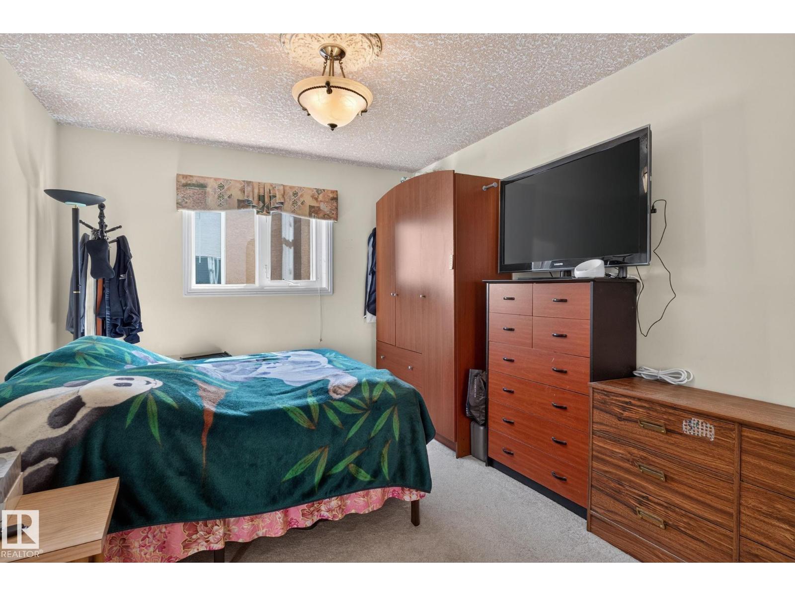 8839 158 AV NW - 36