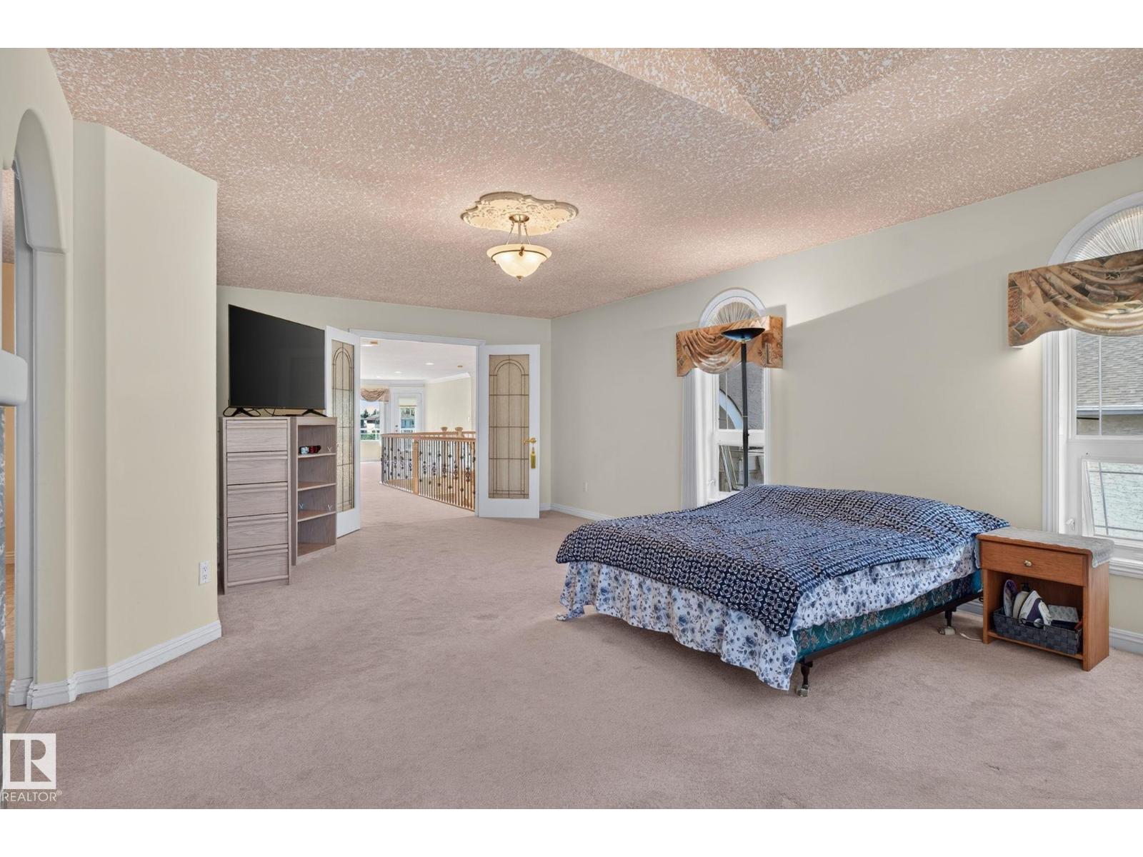 8839 158 AV NW - 48