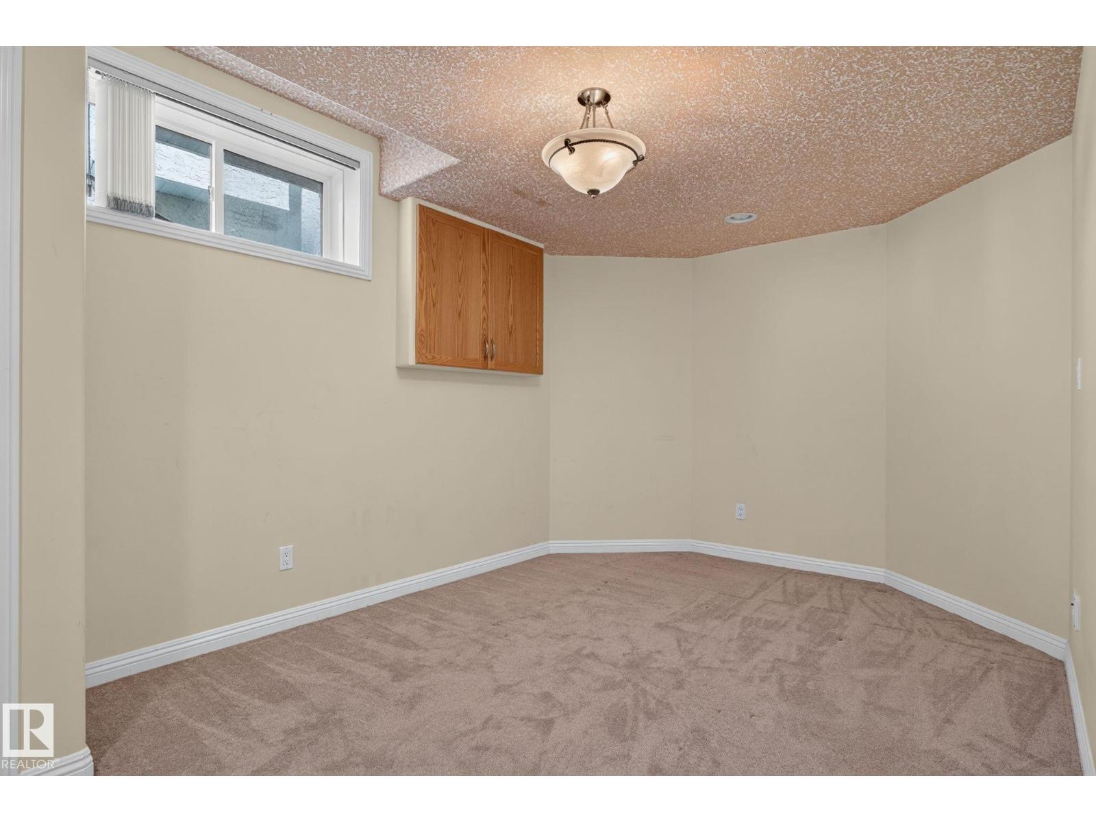 8839 158 AV NW - 64