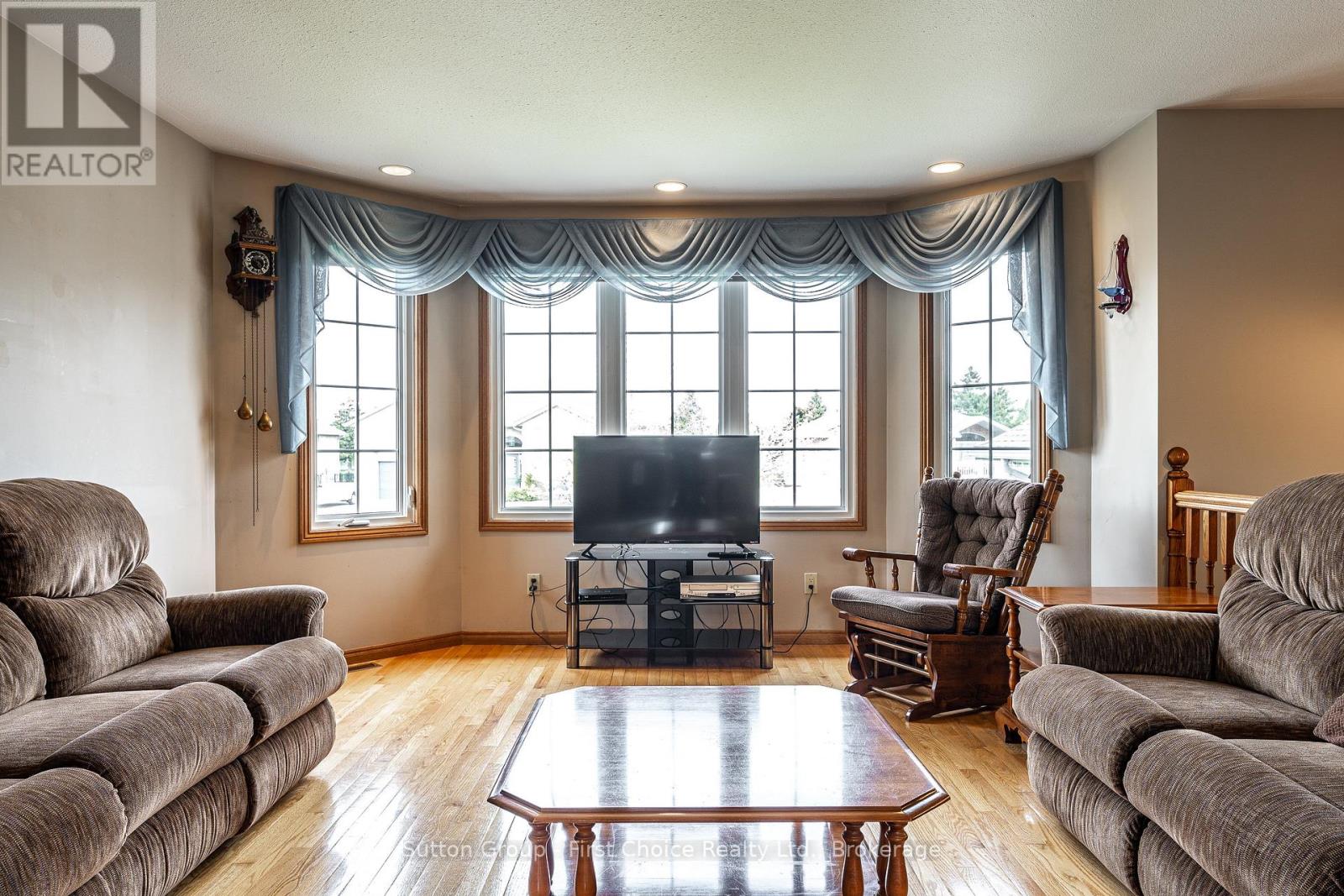 203 WIMPOLE STREET - 7