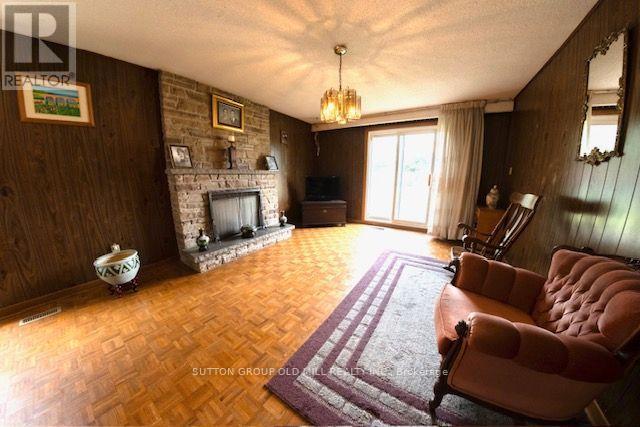 8 RICHGROVE DRIVE - Image 11