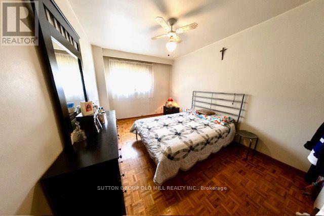 8 RICHGROVE DRIVE - Image 12