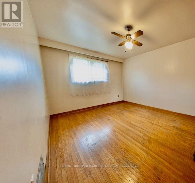 8 RICHGROVE DRIVE - Image 7