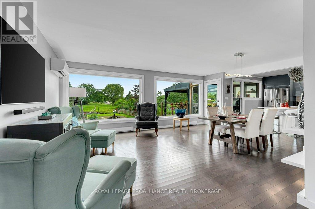 25 WILLOWBANK ROAD E - 14