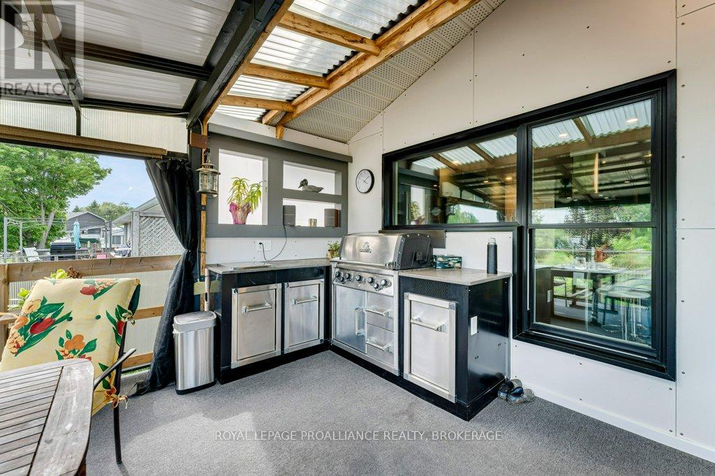 25 WILLOWBANK ROAD E - 17