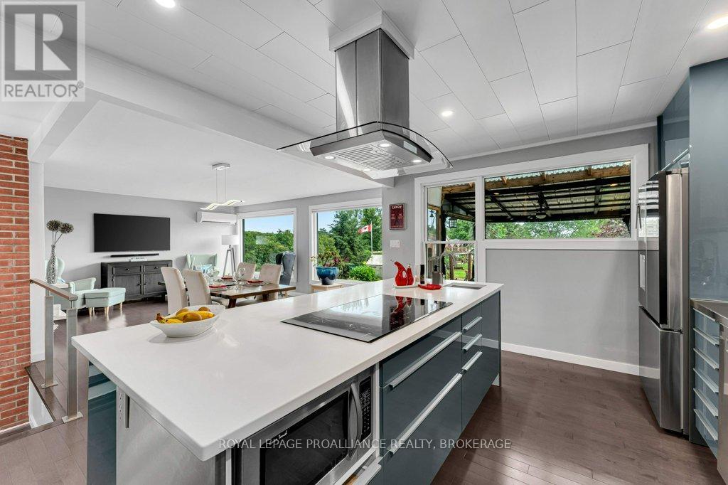 25 WILLOWBANK ROAD E - 12