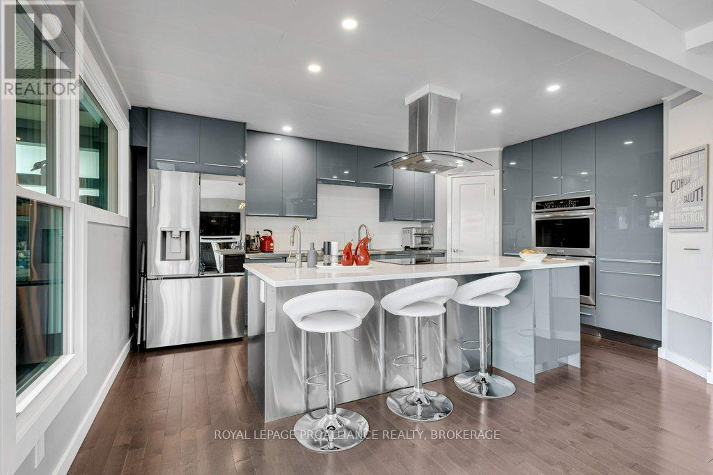 25 WILLOWBANK ROAD E - 7