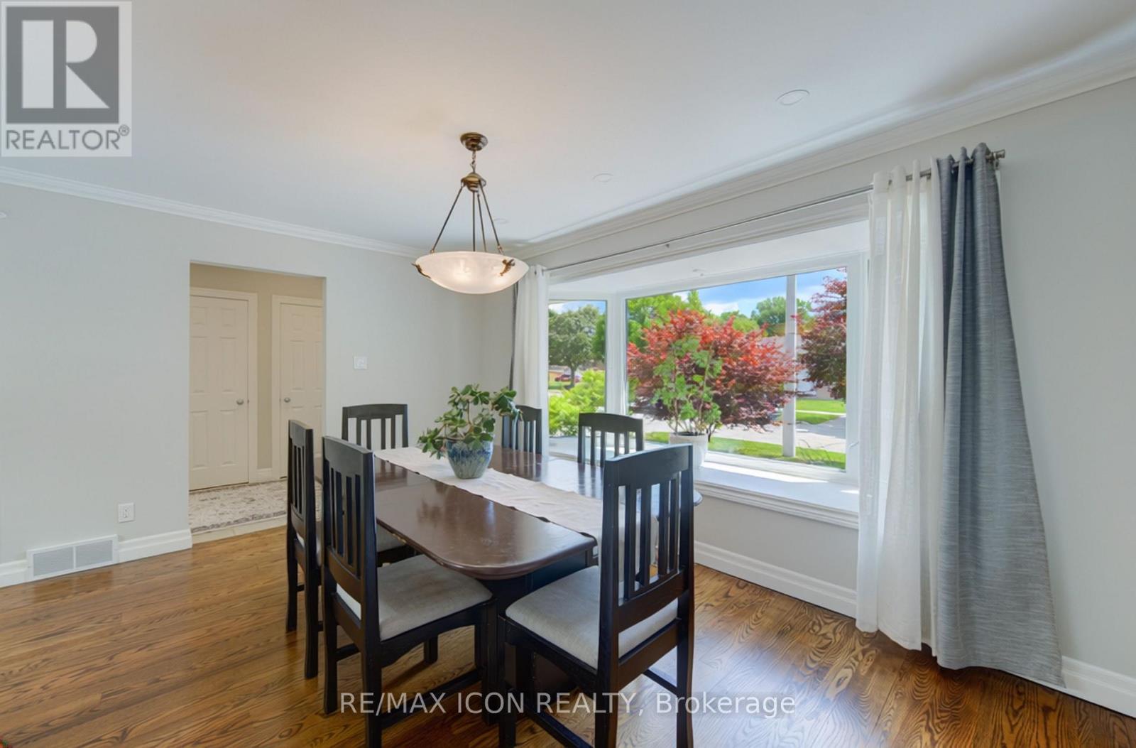 93 BRIARGATE DRIVE - 10
