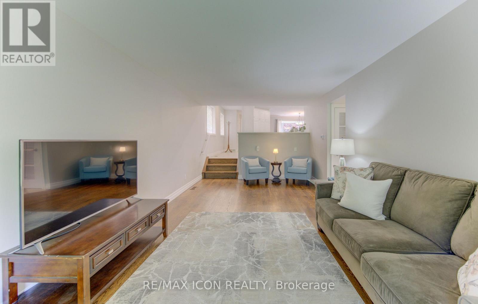 93 BRIARGATE DRIVE - 24