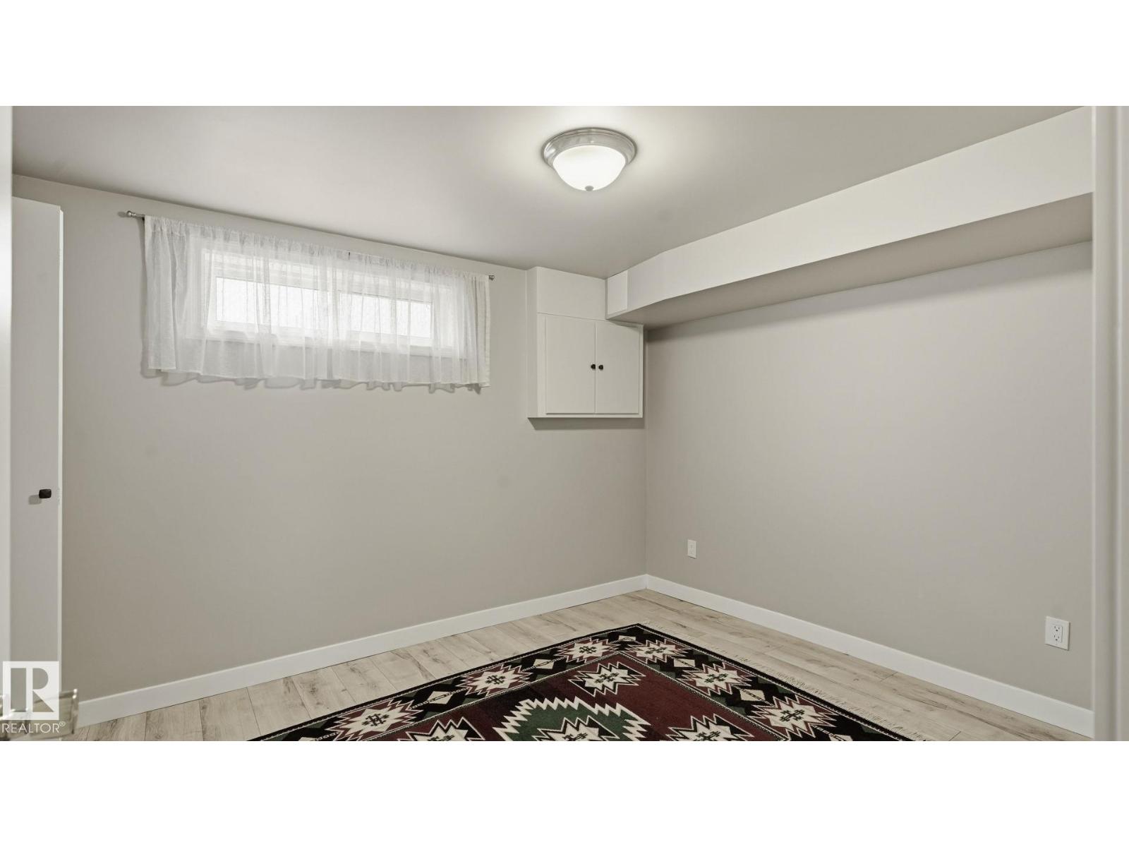 18315 86 AV NW - 25