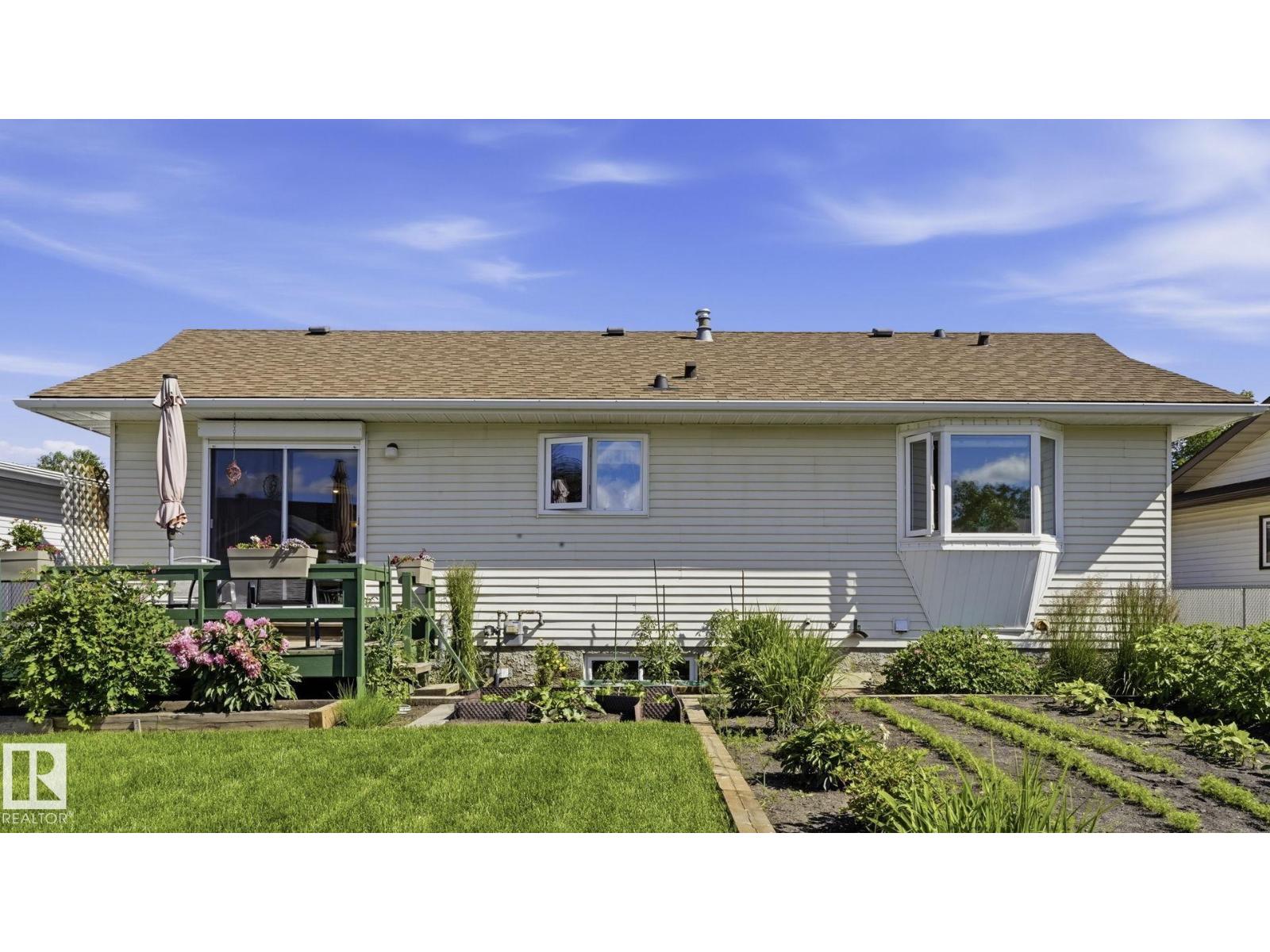 18315 86 AV NW - 31