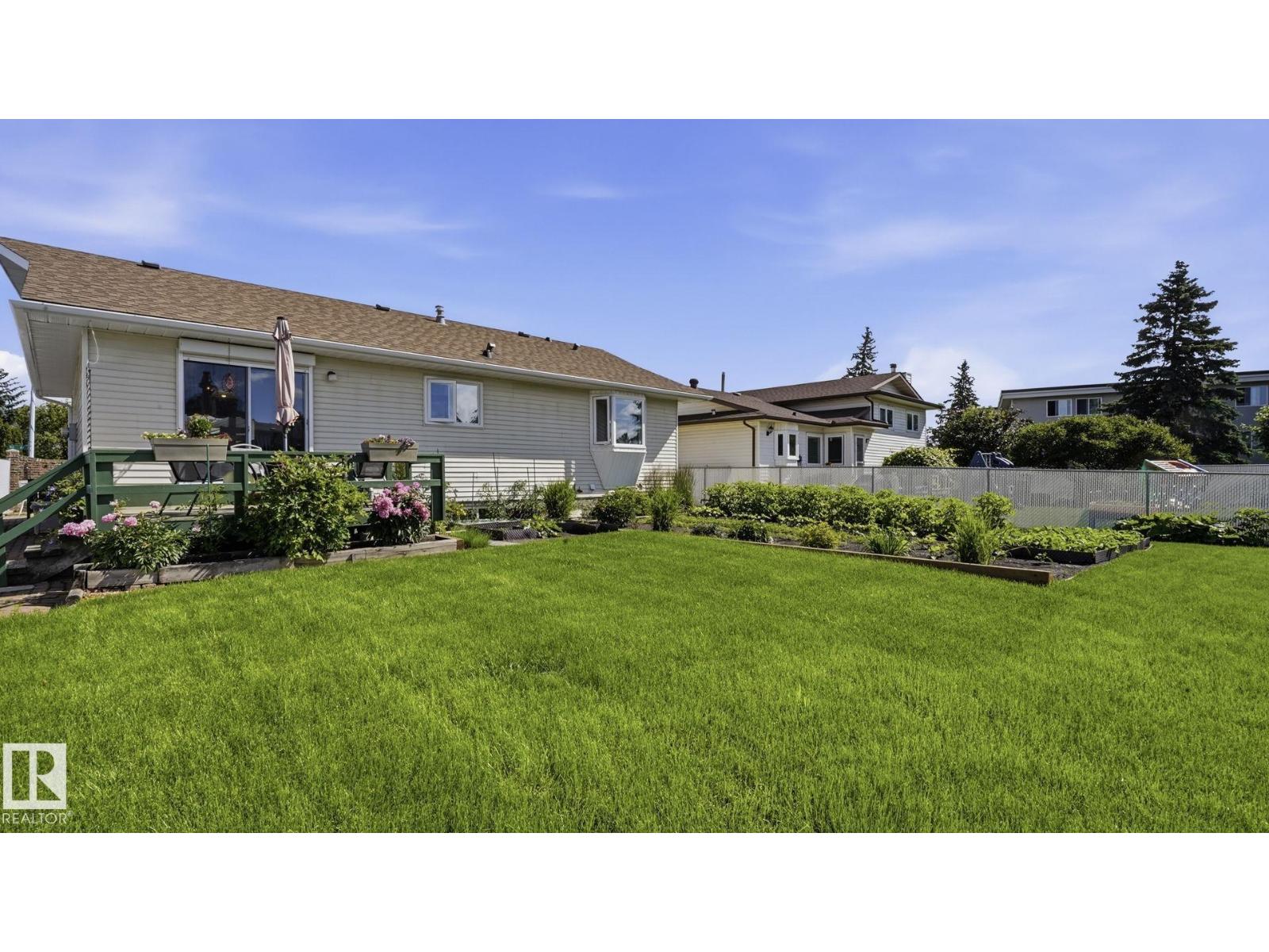 18315 86 AV NW - 32