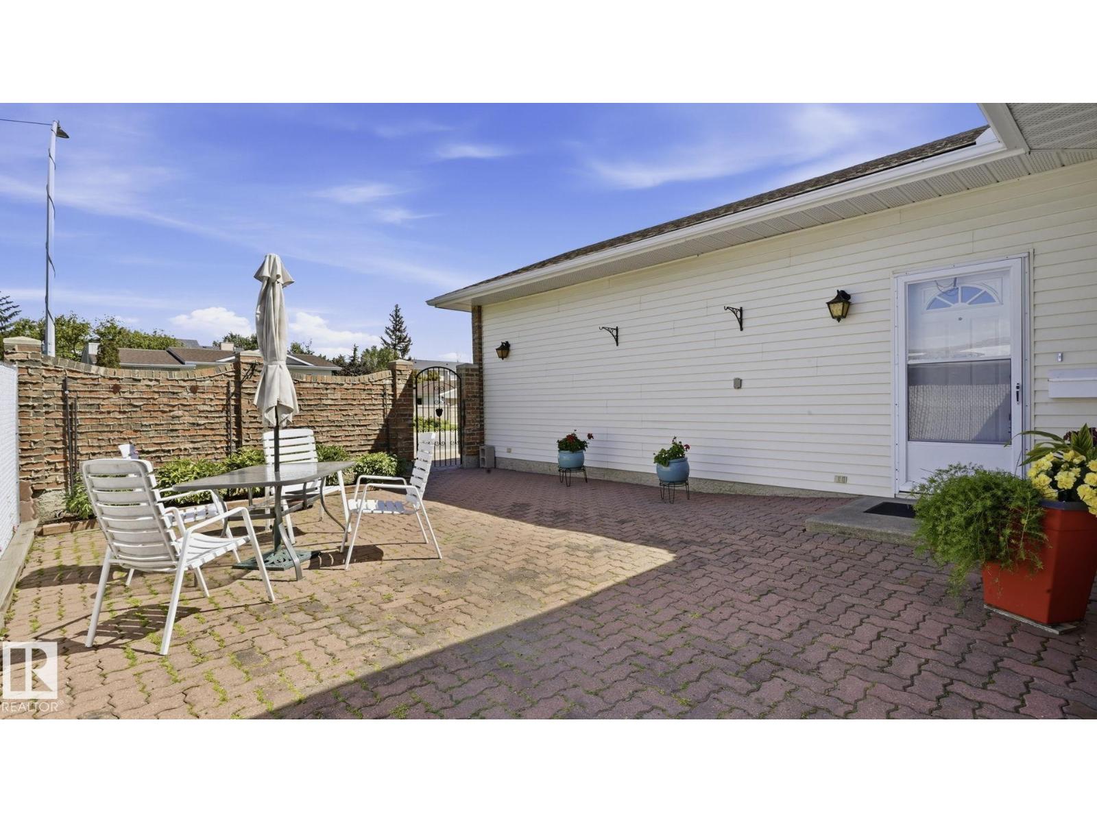 18315 86 AV NW - 34