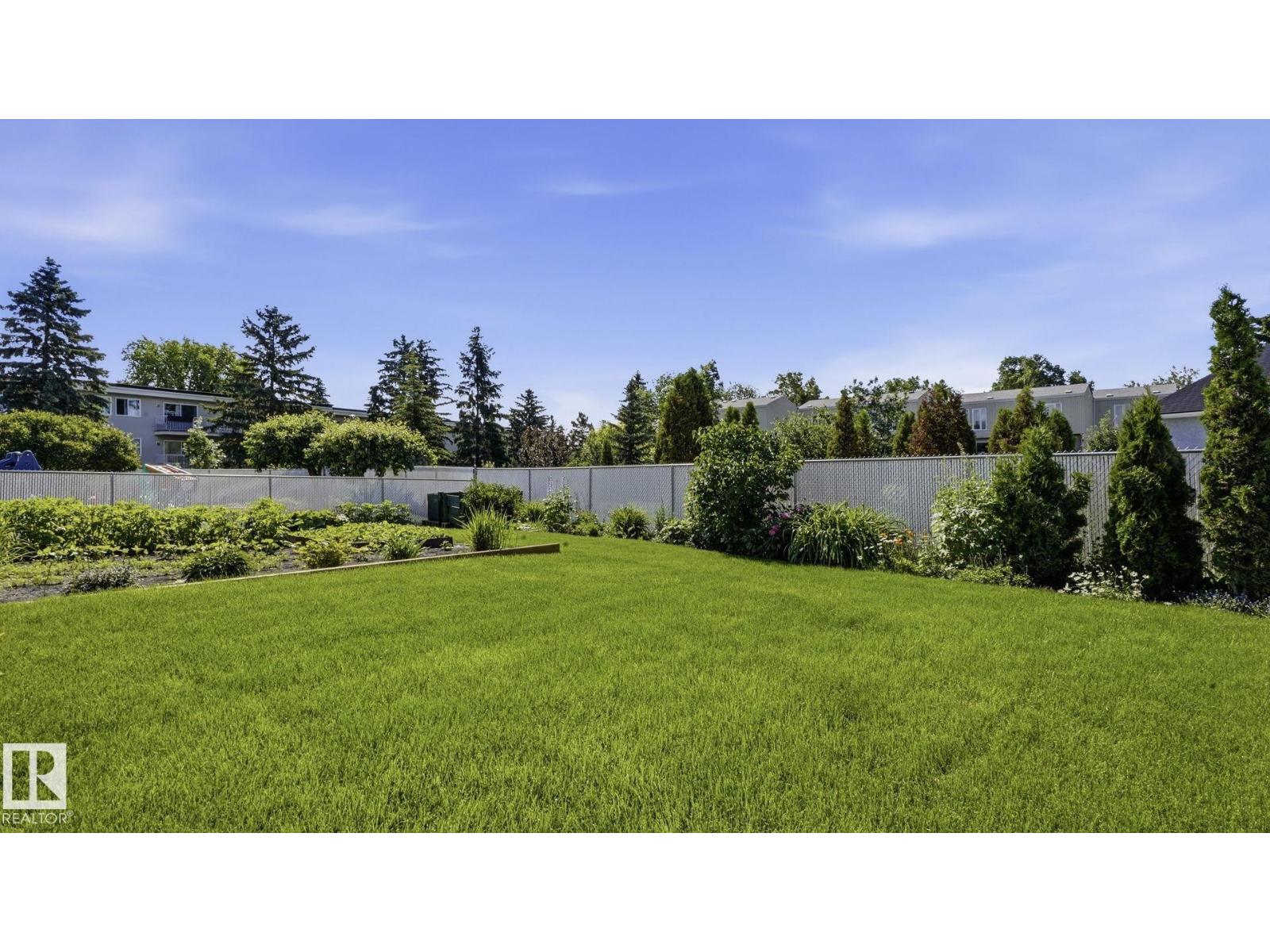 18315 86 AV NW - 39