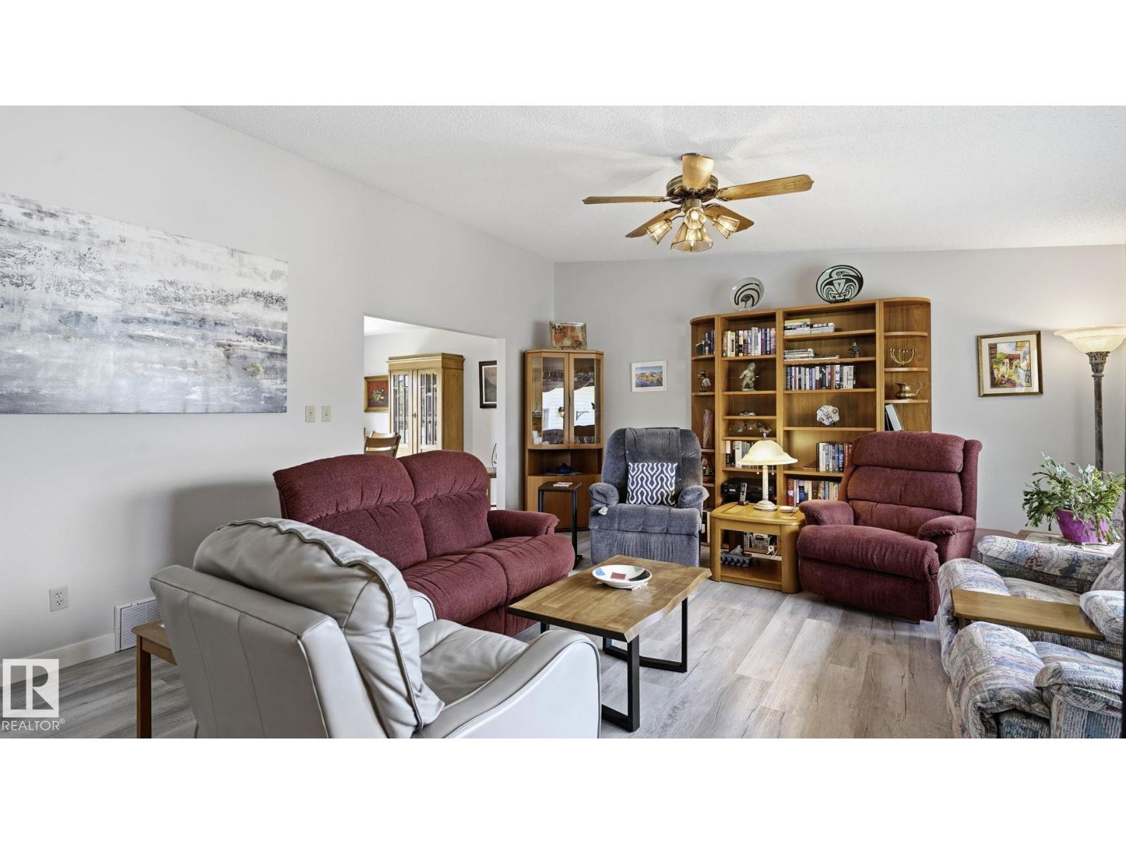 18315 86 AV NW - 6