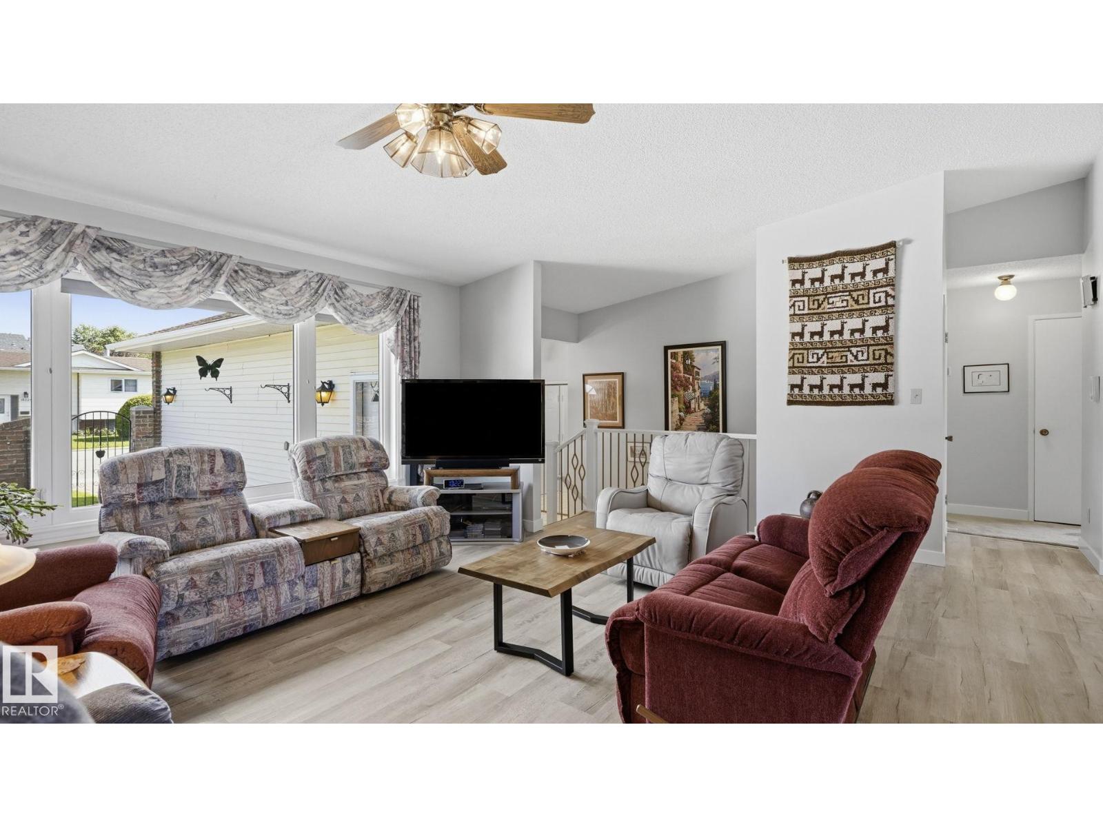 18315 86 AV NW - 8