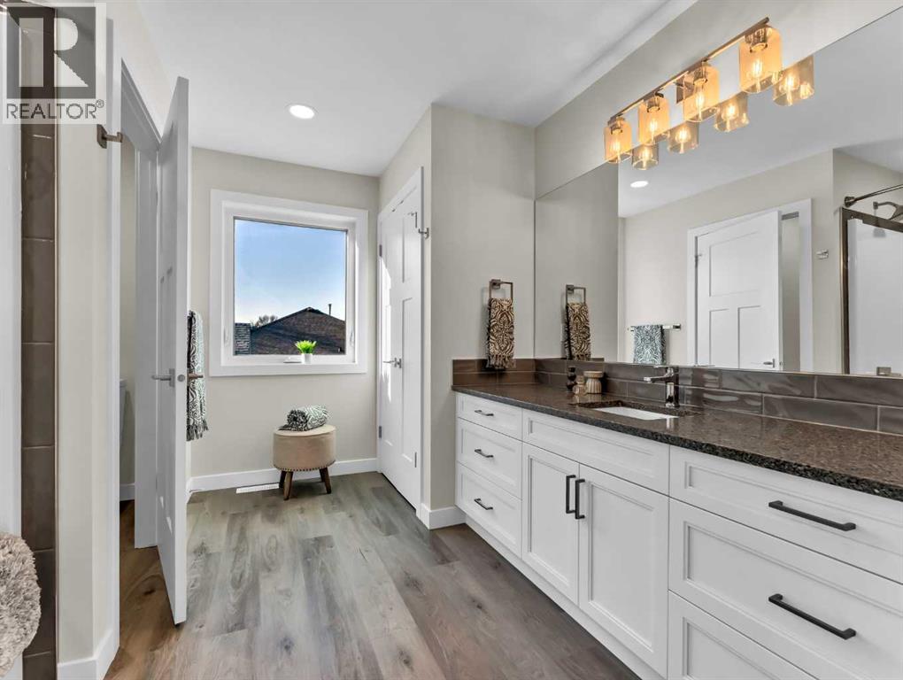 216 2 Street NW - 27