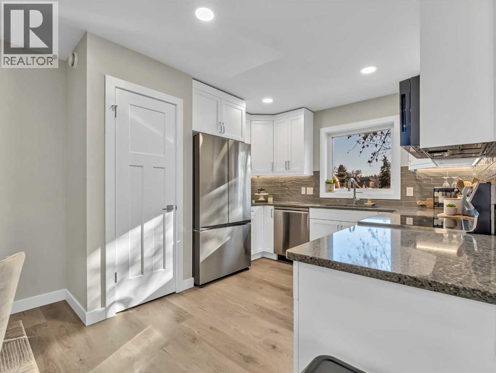 216 2 Street NW - 13