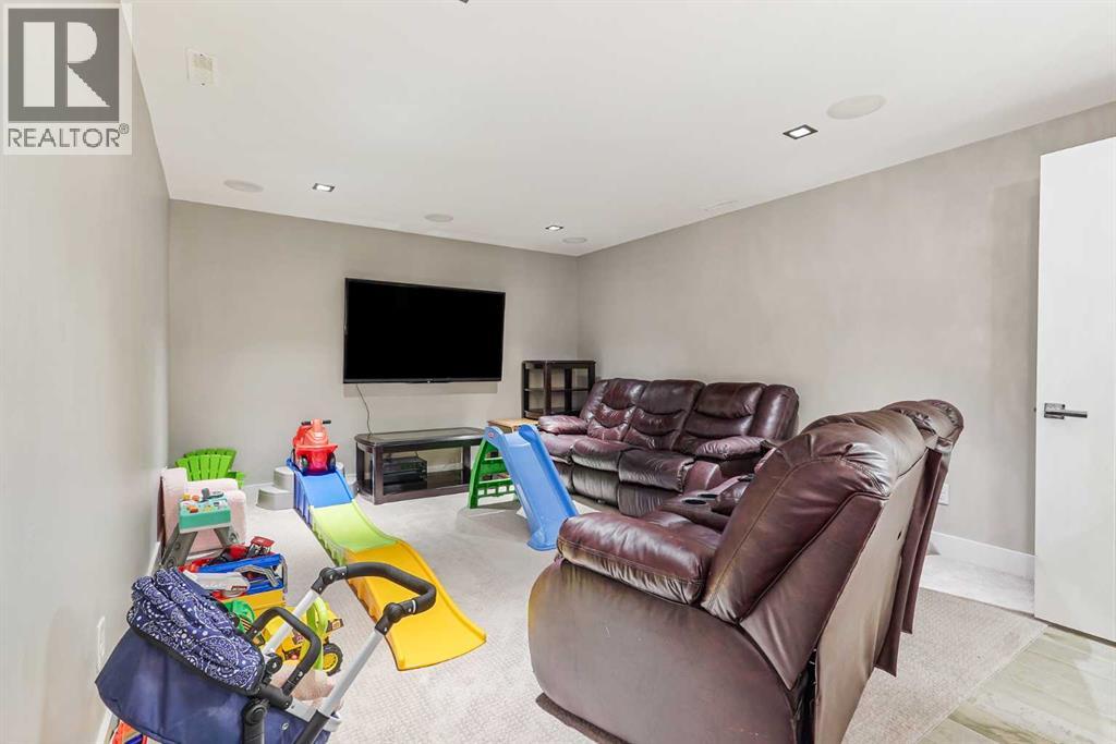1544 Coalbanks Boulevard W - 34
