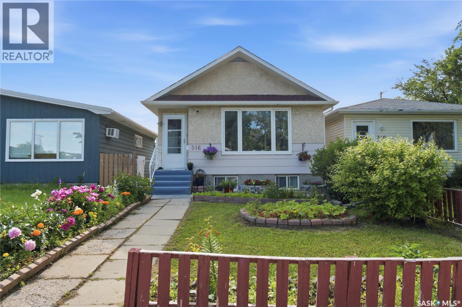 516 Hamilton STREET - 1