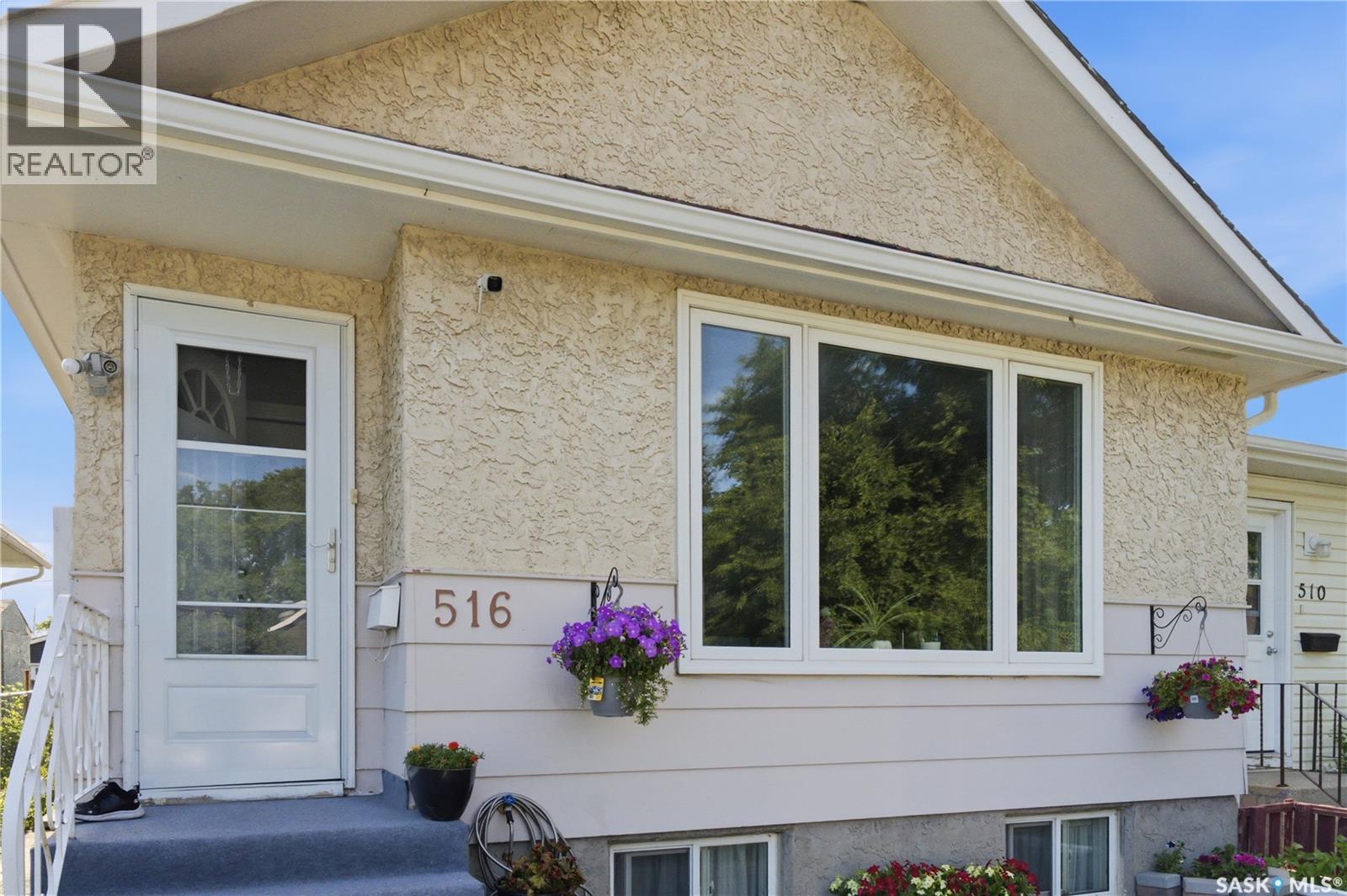 516 Hamilton STREET - 2
