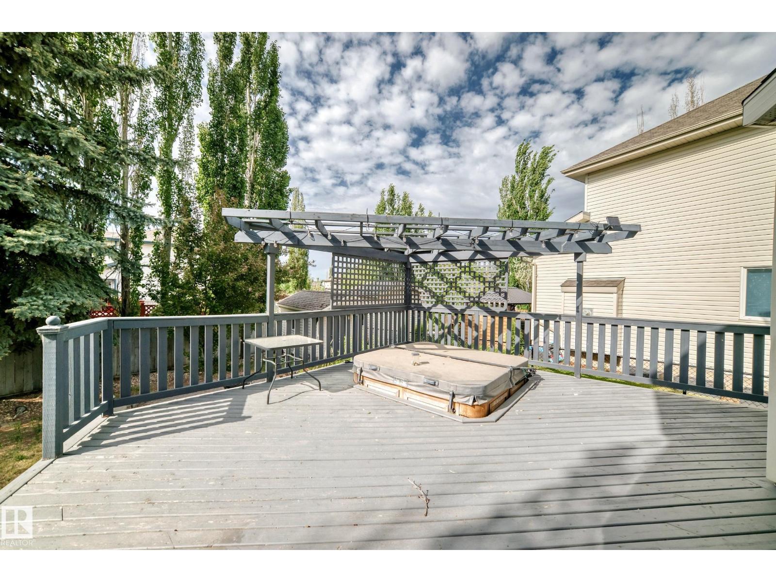 167 GALLAND CR NW - 34