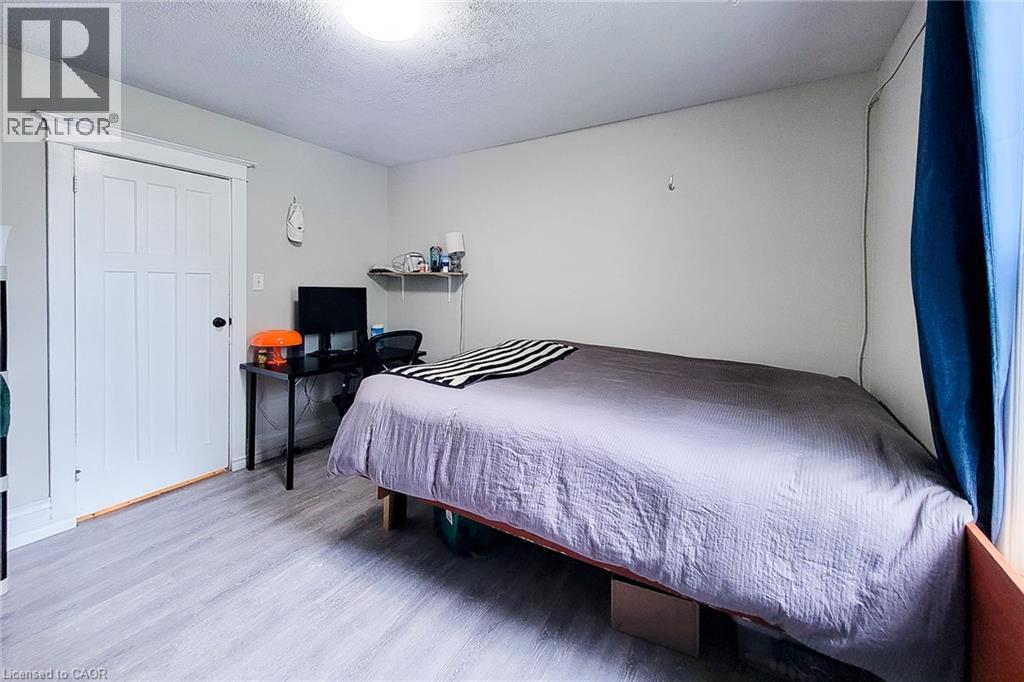 7 NORFOLK Street N - Image 19