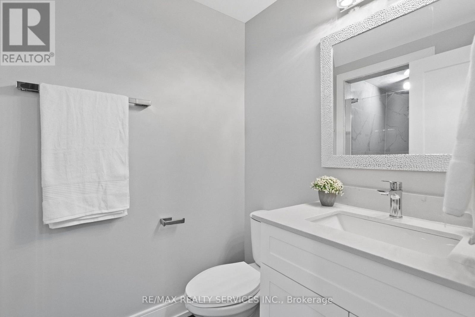 1273 BARBERRY GREEN - 23