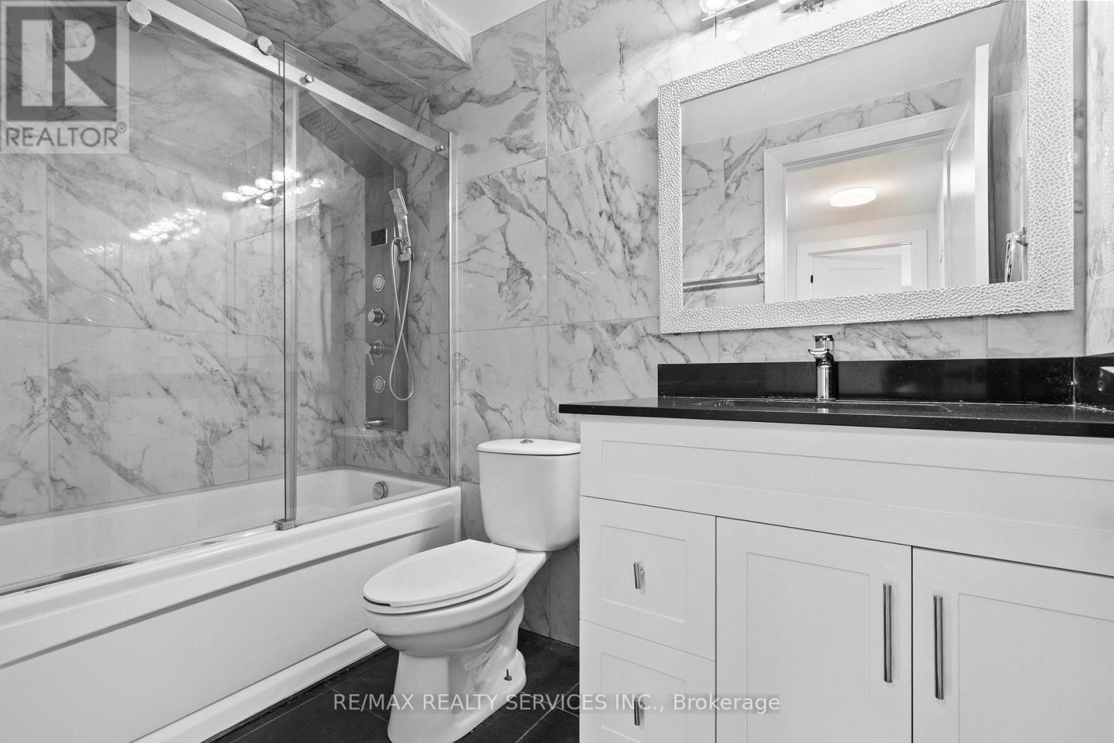 1273 BARBERRY GREEN - 24