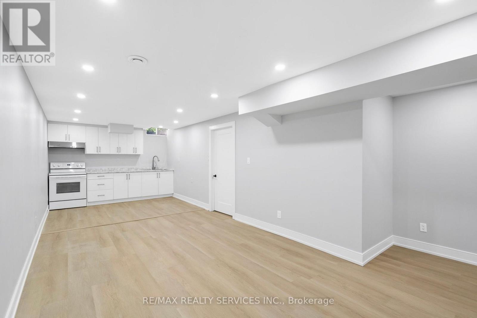 1273 BARBERRY GREEN - 28
