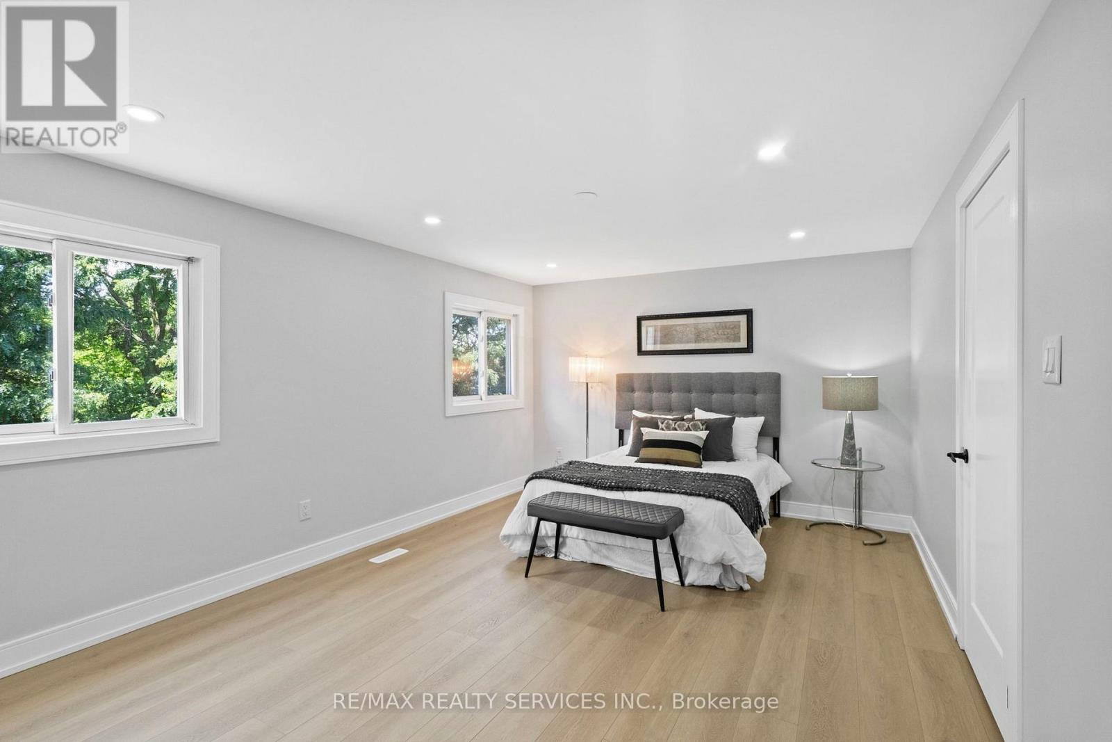 1273 BARBERRY GREEN - 22