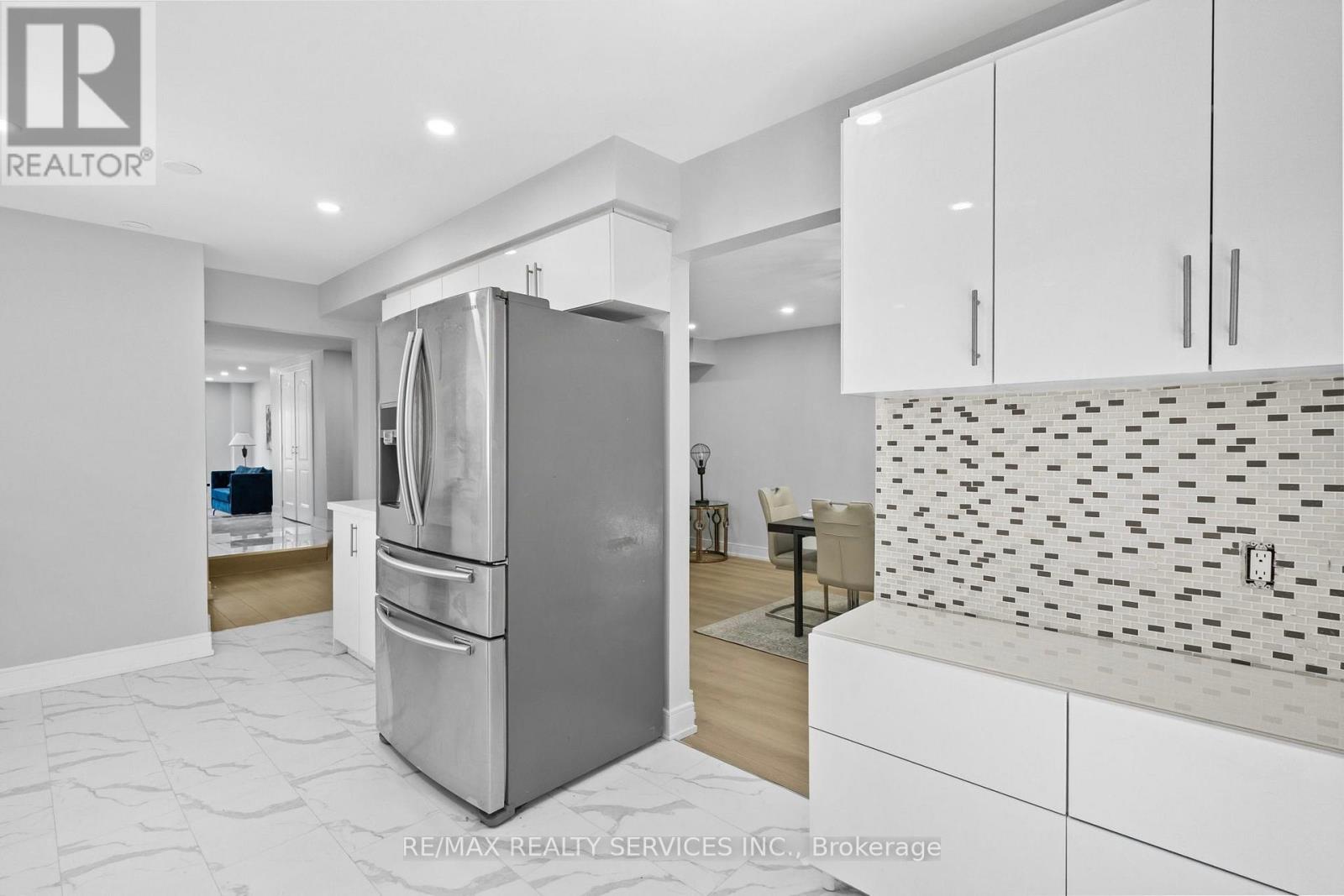 1273 BARBERRY GREEN - 18