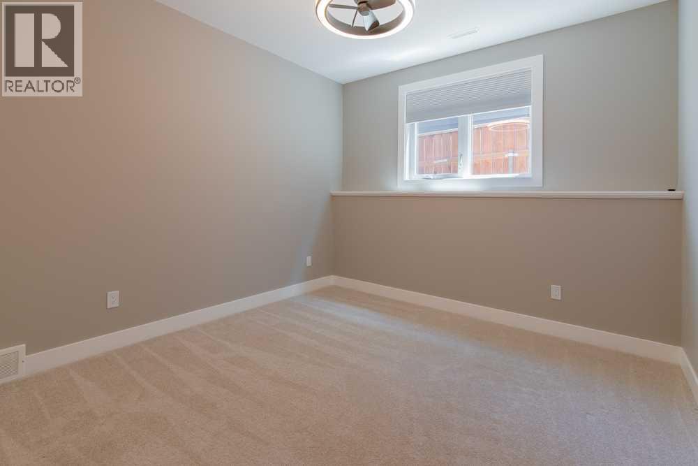 213 Greenwood Road - 36