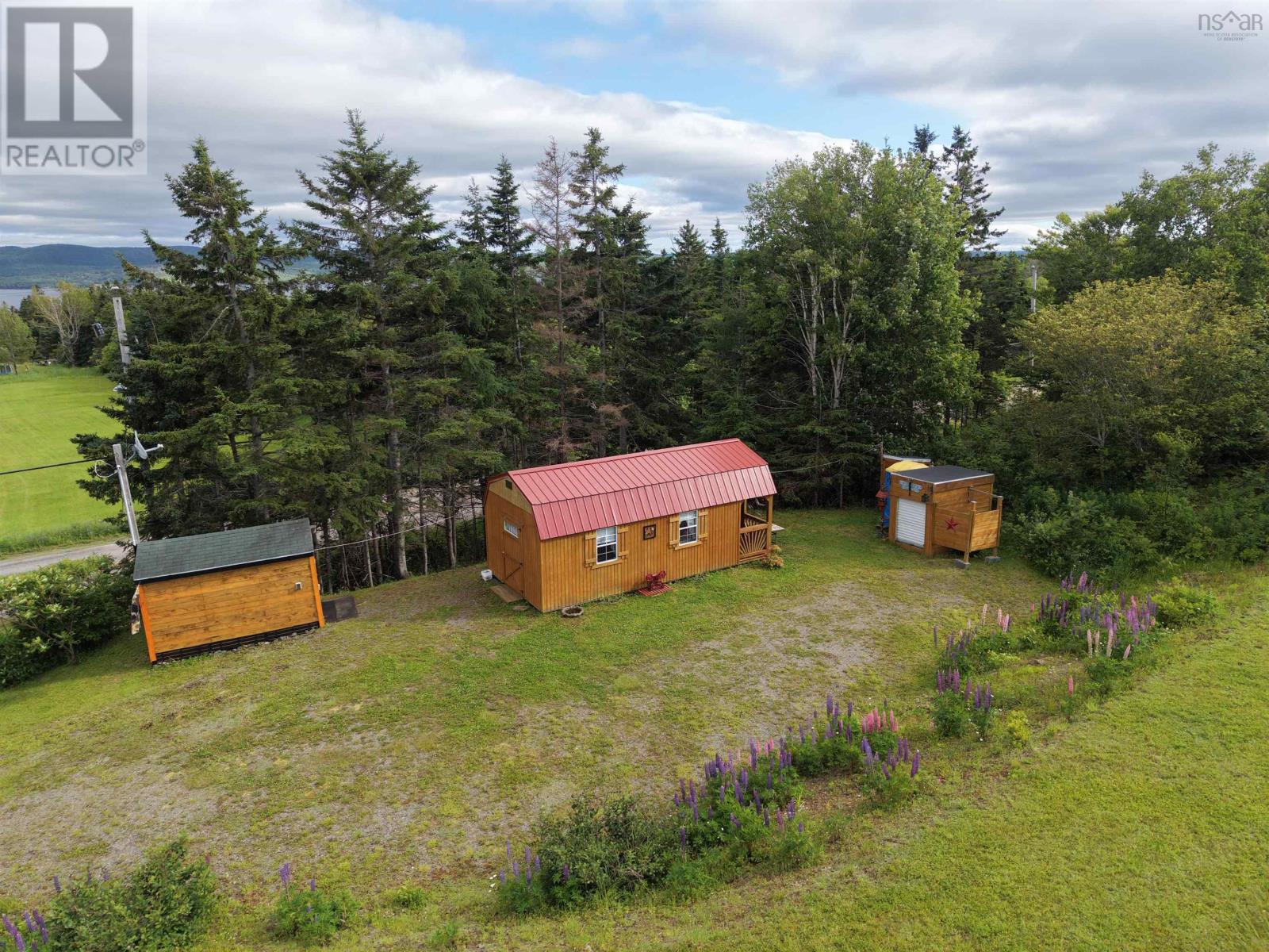 3890 Hillside Boularderie Road - 5