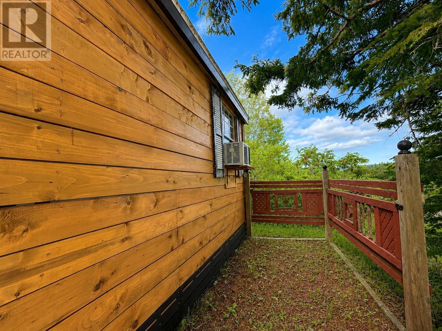 3890 Hillside Boularderie Road - 14