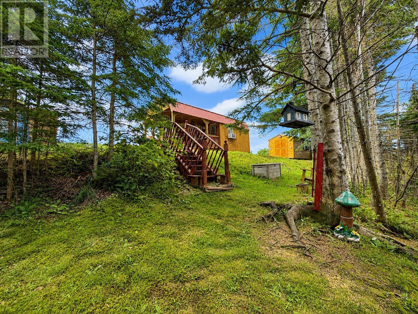 3890 Hillside Boularderie Road - 3